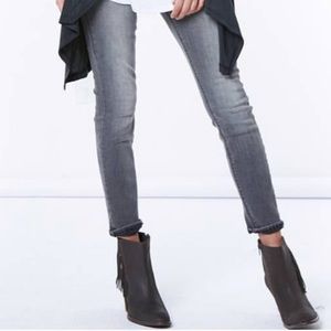 NIB Leather Charcoal Boho Fringe Block Heel Bootie